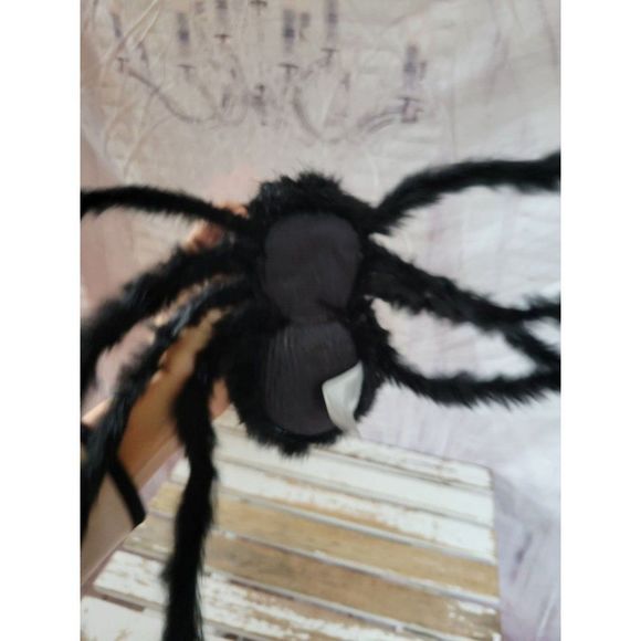Fun world spider hanging Halloween prop plush stuffed decor home office table - Picture 5 of 6